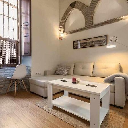 Monkeys Apartments El Arenal Santas Patronas Σεβίλλη Εξωτερικό φωτογραφία