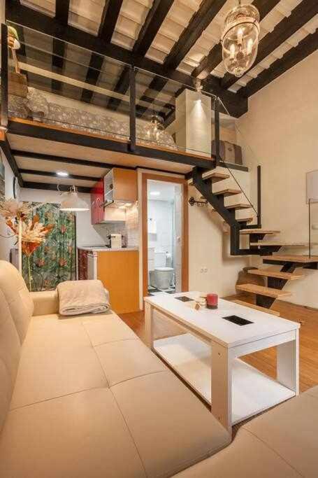 Monkeys Apartments El Arenal Santas Patronas Σεβίλλη Εξωτερικό φωτογραφία