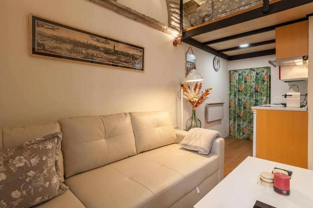 Monkeys Apartments El Arenal Santas Patronas Σεβίλλη Εξωτερικό φωτογραφία